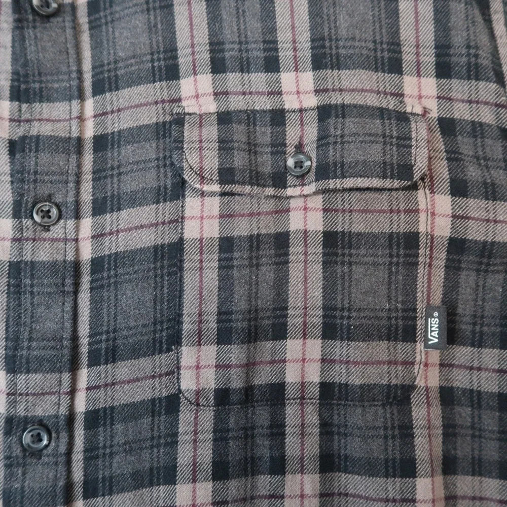 Vans Mens Flannel Shirt‎ XL Classic Fit Plaid Button Up Long Sleeve
